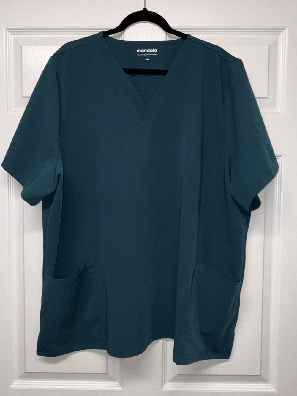 Women’s Mandala Teal V-Neck Stretch Scrub Top |Size: 4XL